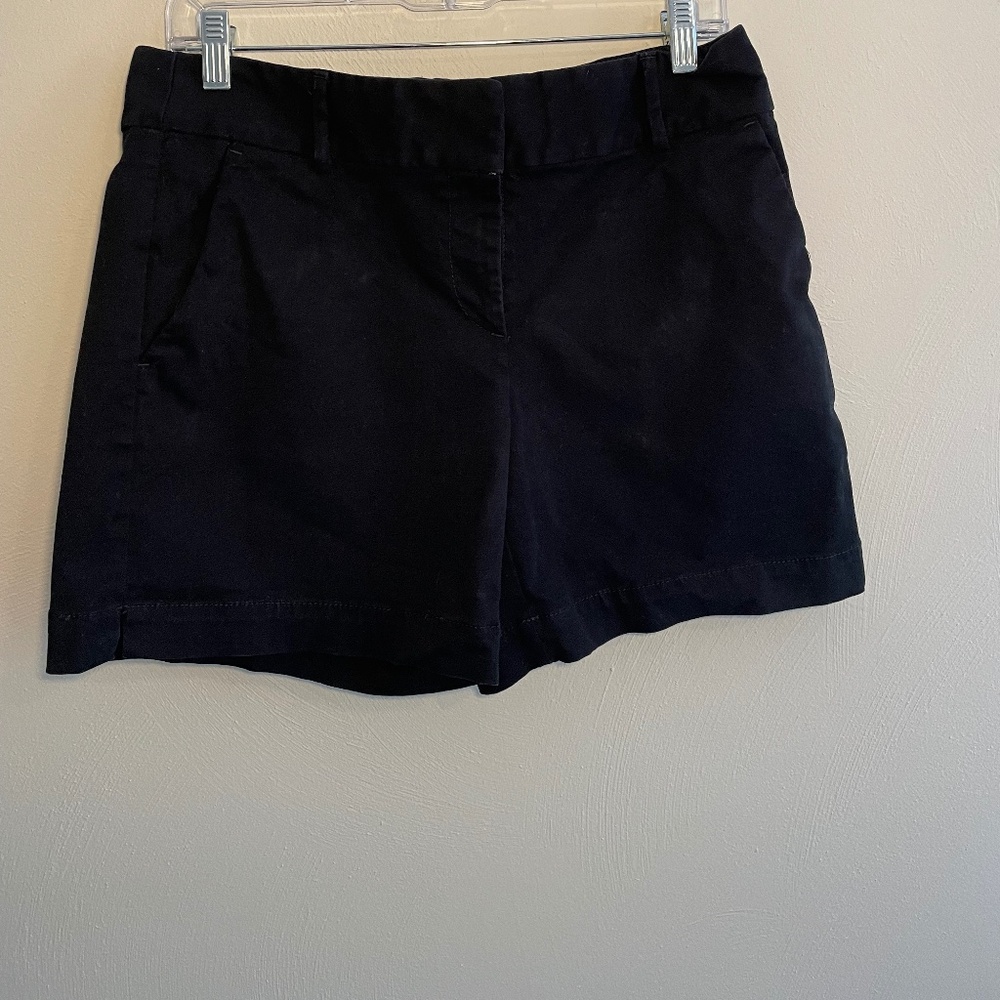 Black Loft “Riviera” shorts Size 6